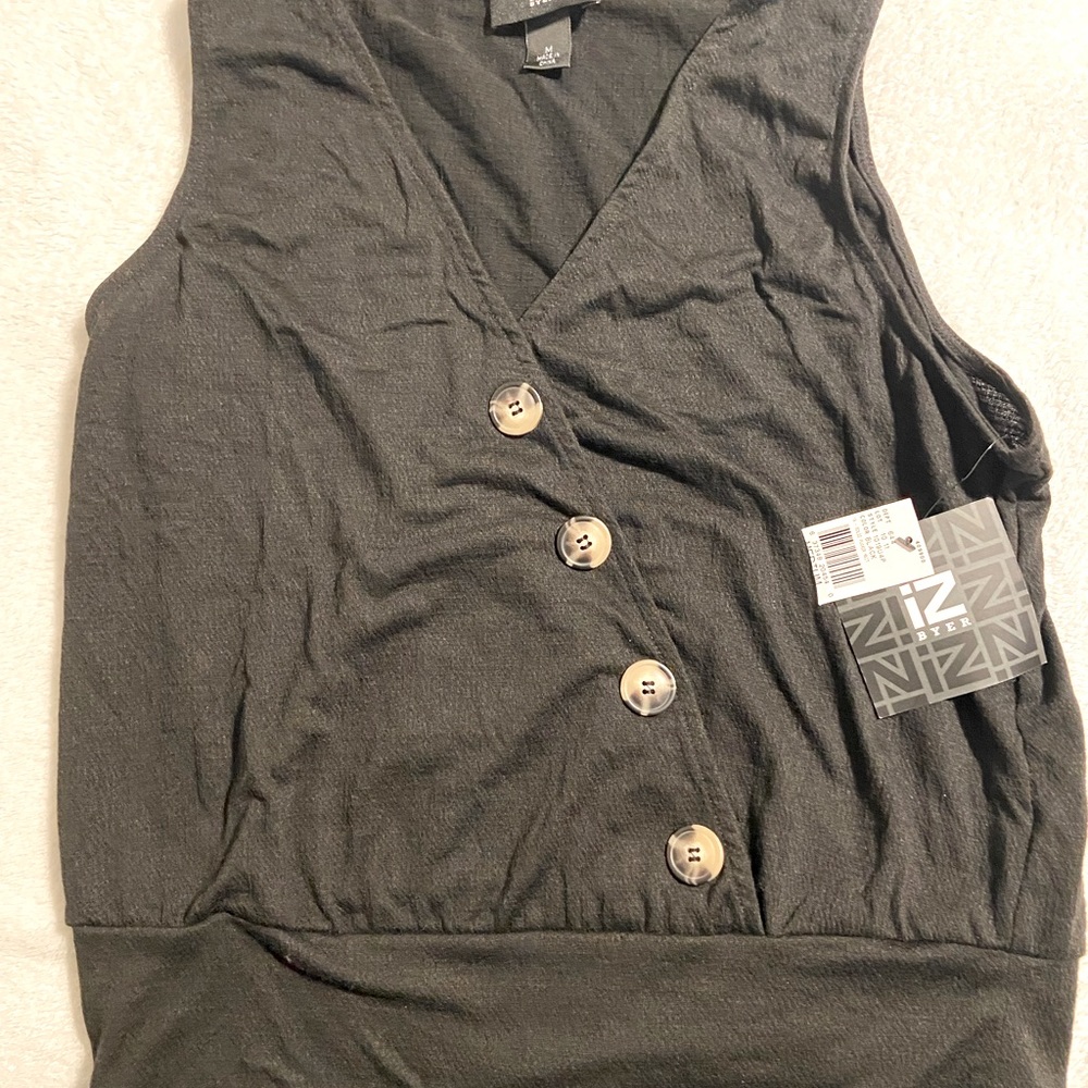 Nwt Sweater vest shirt